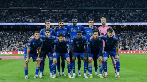 El once del Real Oviedo en el Santiago Bernab�u