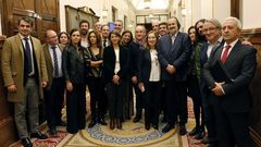 Diputados gallegos, despus de la aprobacin en el Congreso de la transferencia de la AP-9