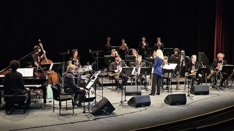 La multipremiada directora María Schneider actúa el jueves en el Festival de Jazz de Lugo con la Clasijazz Big Band