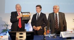 Margallo, Feijoo y Espinosa de los Monteros, ayer en Santiago en el foro Marca Espaa.