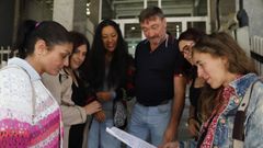 Padres y madres de alumnos del CPI José García García presentaron un escrito ante la jefatura de Cultura y Educación para reclamar más cuidadores.