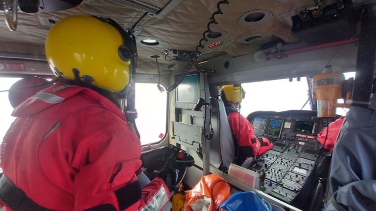 Evacúan en helicóptero a un pasajero de un crucero británico a su paso por Vigo