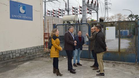 El alcalde de Sanxenxo, Telmo Martín, y el delegado de UFD en Pontevedra, Francisco Ramos, visitaron la subestación eléctrica de Vilalonga