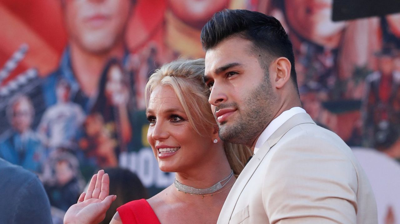 El rey concentrar� la ronda de consultas en dos d�as Feijoo y S�nchez ir�n el martes a Zarzuela.Britney Spears y Sam Asghari, en una imagen de archivo