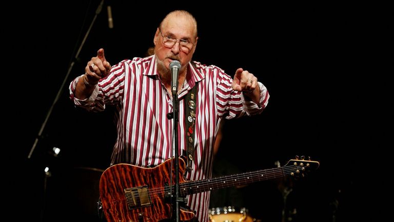 Fallece Steve Cropper, guitarrista de Booker T. & the MG’s y los Blues Brothers