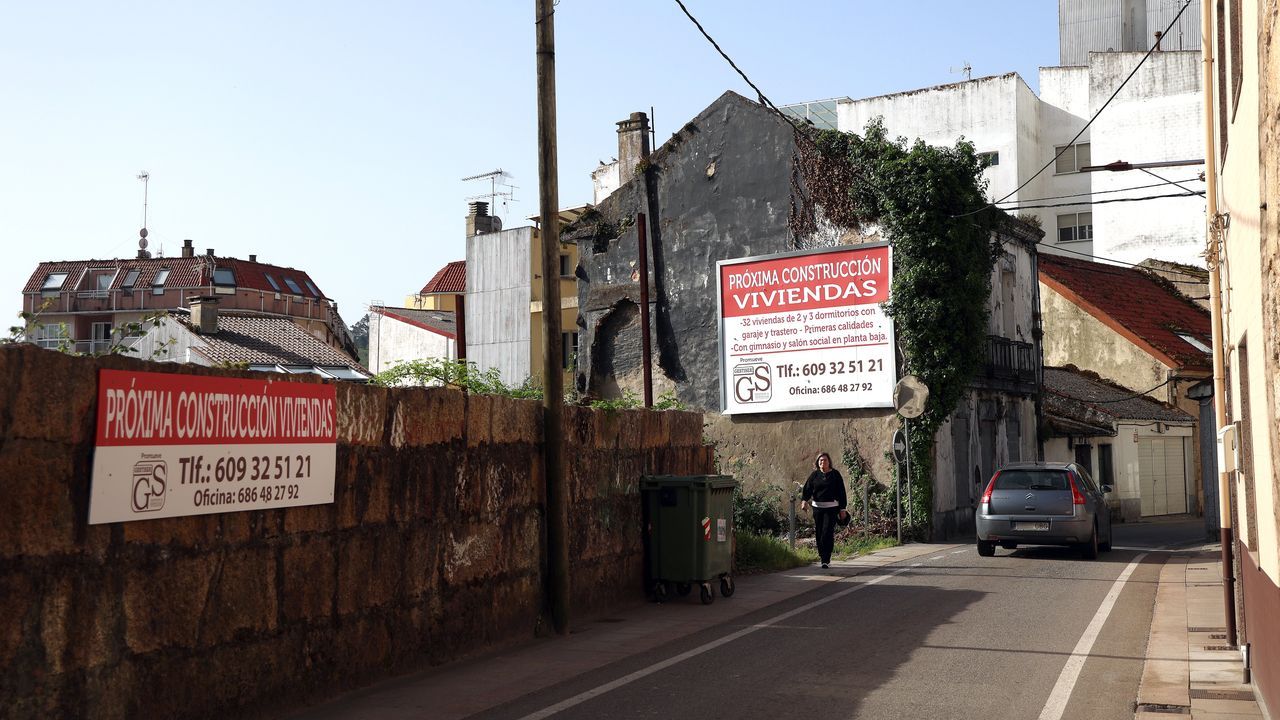 Construcci�n de nuevas viviendas en un solar de la calle Lepanto de Ribeira