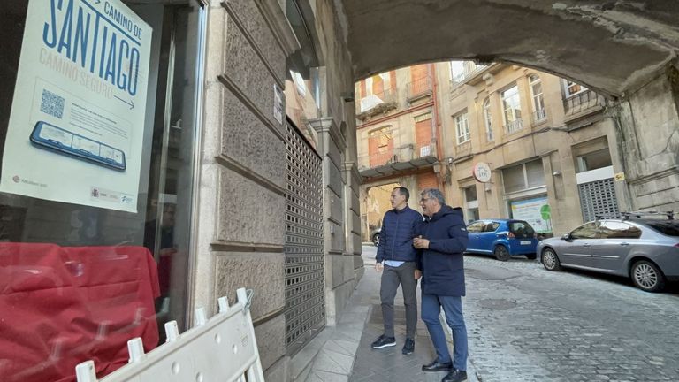 El PP acusa a Caballero de «esconder» la oficina de turismo de Vigo bajo un puente