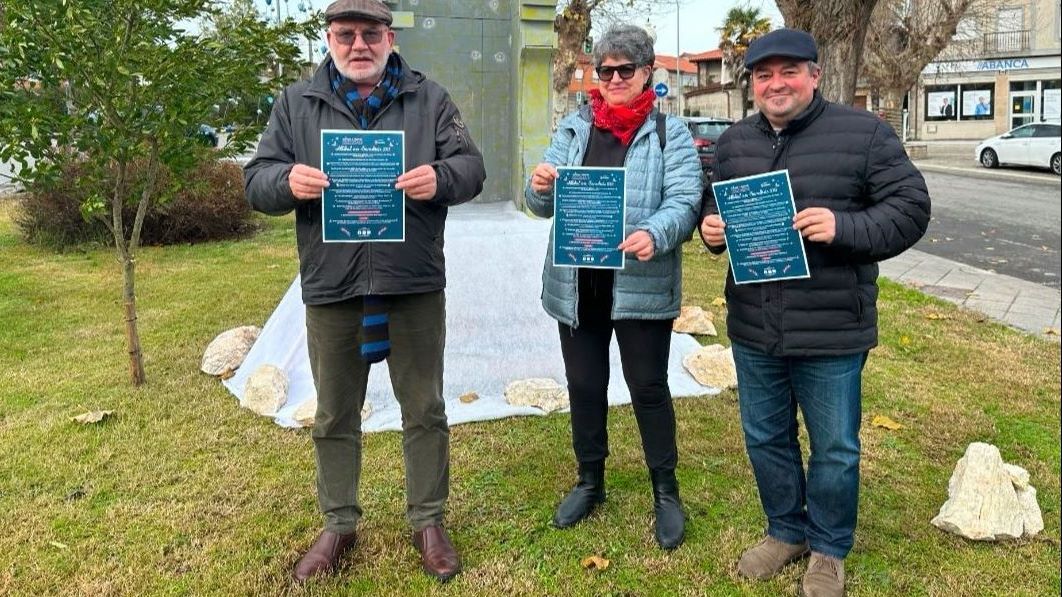 Los concejales Pepe G�ndara, Pilar Cabrera y el alcalde de Sandi�s, Felipe Traveso.