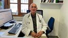 Luis Domínguez, médico adjunto de Neumología en el CHUAC