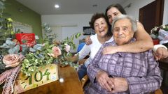 Jesusa Ramilo Cruces, con 104 aos, buena salud y mejor humor