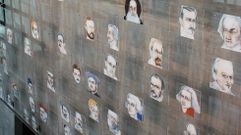 Muro de los inventores, en la sede coruñesa del Museo Nacional de Ciencia y Tecnología (Muncyt), donde se rinde homenaje a un centenar de españoles distinguidos por su trabajo en la innovación 