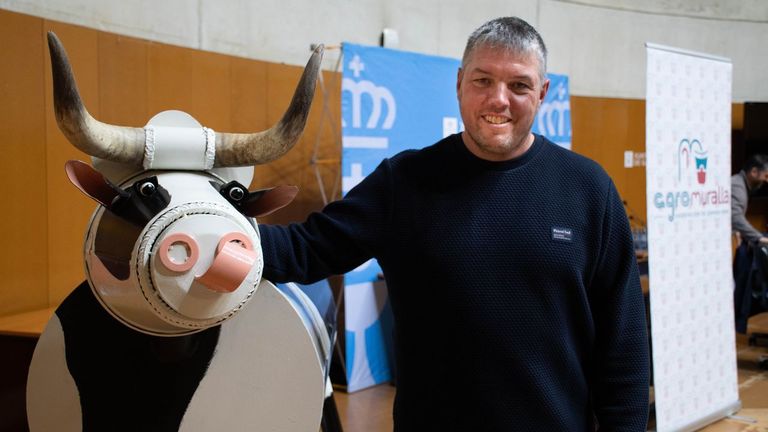 José Luis Pérez, presidente de Agromuralla: «O lácteo é tan importante para Galicia como Citroën en Vigo ou Inditex na Coruña, pero non se valora igual» 