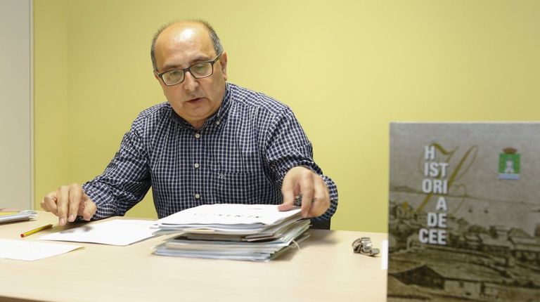 José Ramón Rey Senra, bibliotecario de Cee