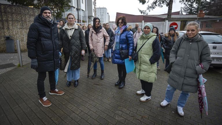 Tirón de orejas a Educación por no informar sobre la reducción de sesiones de apoyo en el CEP Campolongo, en Pontevedra