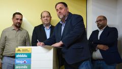 El Bloque firma la coalición para las europeas con Oriol Junqueras, de Esquerra, y con Pernardo Barrena, de Bildu