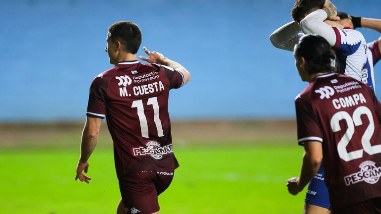 Miguel Cuesta dice adiós al Pontevedra CF: «Os sentí siempre como mi familia»