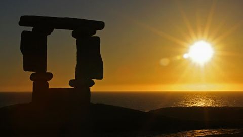 Puesta de sol ante la ventana del Atlántico, en la zona del Portiño.