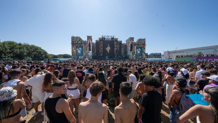 Reggaeton Beach Festival cancela todas las fechas de este verano, incluida Nigrán
