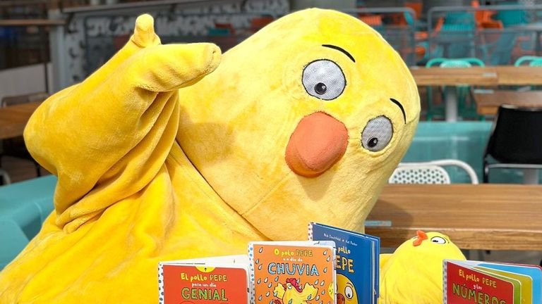 El pollo Pepe se va a buscar a su madre con sus amigos