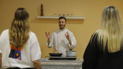 Fernando Miguélez ofrece talleres en Puzzle.