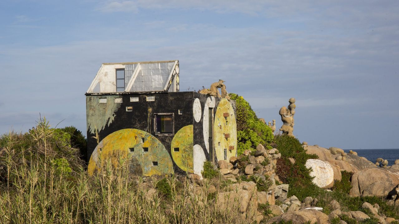 Lar de Vies, el espectacular complejo turstico de A Pontenova.Museo Man, in Camarias.