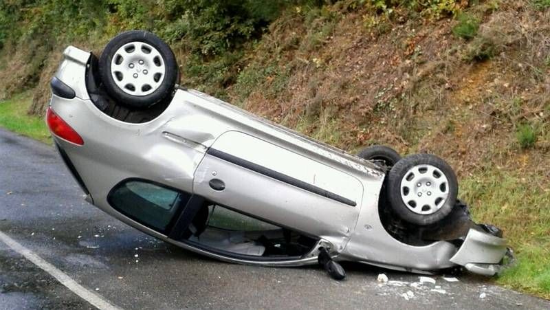 Los futbolistas de la SD Chantada se mantienen en la cuarta plaza de la Preferente. 