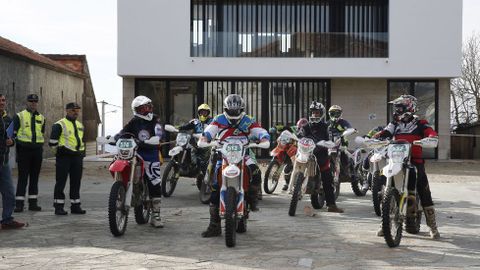 Fin de fiesta de la moto de campo en A Peroxa