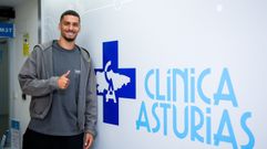 David Carmo, tras pasar el reconocimiento mdico con el Real Oviedo