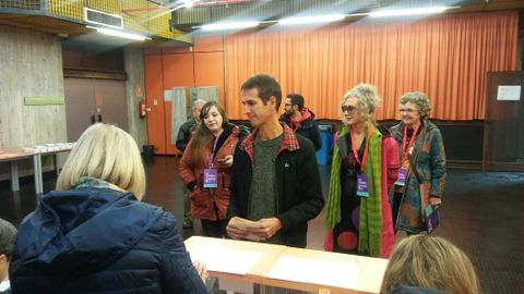 David Bruzos, de Unidas Podemos, vot en el campus