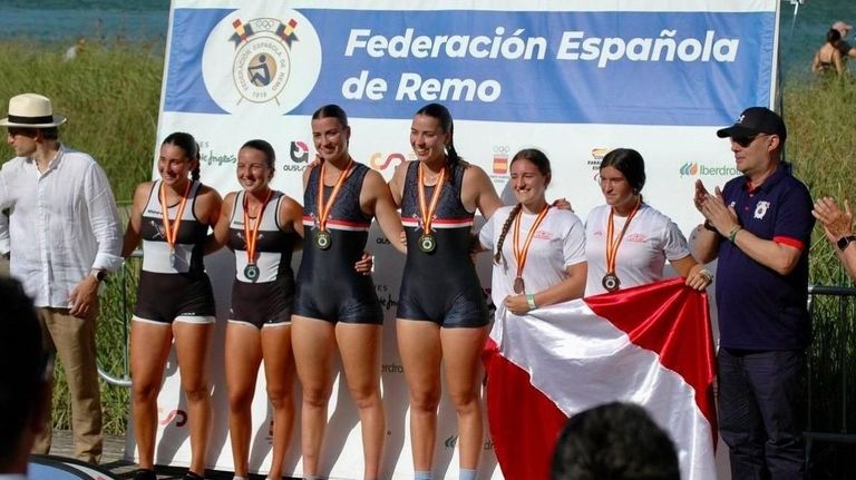Dos medallas de oro y una de plata para el Remo Vigo en los Nacionales cadete disputados en Banyoles