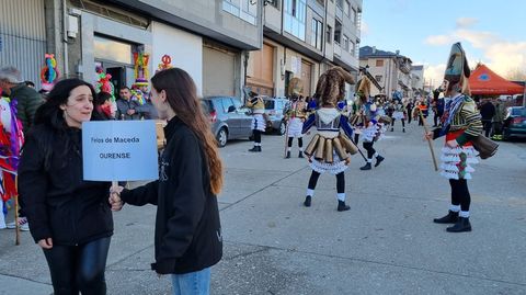 Viana acoge la mayor mascarada de la Pennsula Ibrica.Felos de Maceda en el desfile.