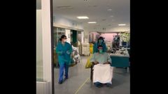 Un paciente de 34 a�os es dado de alta de la UCI del HUCA