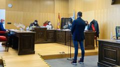 El acusado, durante el juicio celebrado en la sala de vistas del Juzgado Penal 1 de Ourense