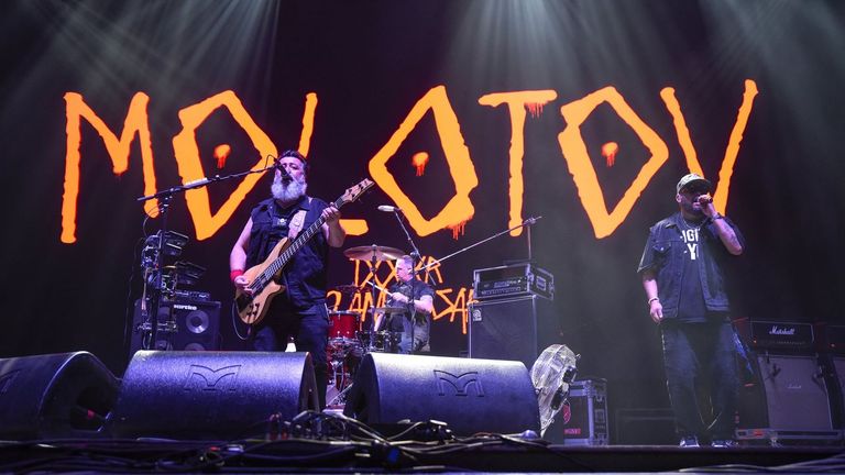 El «Frijoleuros tour» de Molotov llega hoy a Castrelos