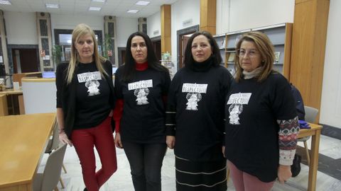 Fany Gómez, Rocío García, Silvia Rico y Rosa Mouriz, empleadas de la biblioteca de Ferrol