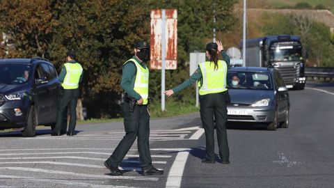Control en Pontevea, Teo, en el límite entre las provincias de A Coruña y Pontevea