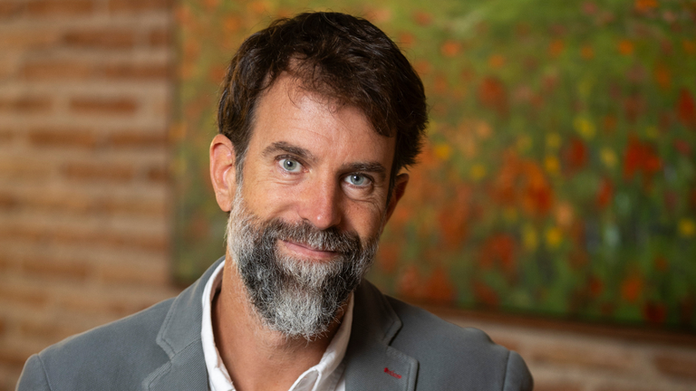Rafa Guerrero, psicoterapeuta: «Cuando nos vamos a dormir, n