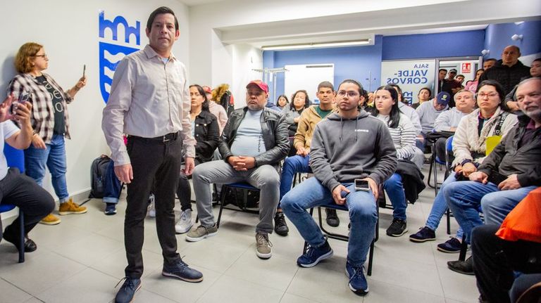 La letra pequeña de la regulación de inmigrantes: cómo hasta la «factura más tonta» puede ayudar a demostrar que se vive aquí