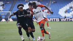 Rahim disputa un baln durante el Legans-Real Oviedo del pasado verano