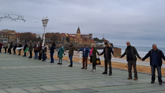 Cadena humana en Gijón