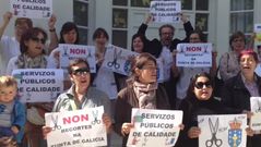 Protesta en Santiago por los recortes en Benestar