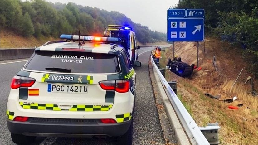 Muestra  A memoria do Son  en la antigua c�rcel de Sarria.La Guardia Civil en el lugar del accidente, en O Corgo.