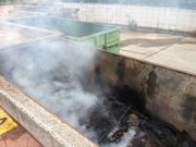 Incendio en el punto limpio de Eir�s.