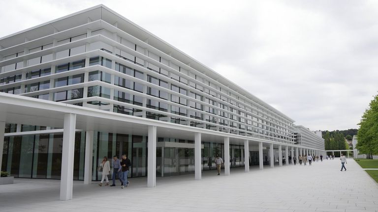 Inditex lanza una recompra de acciones de 180 millones para retribuir a plantilla y directivos