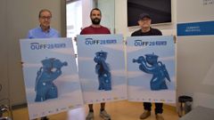 Aurelio Gmez Villar, Mon Devane e Miguel Anxo Fernndez co cartel do OUFF