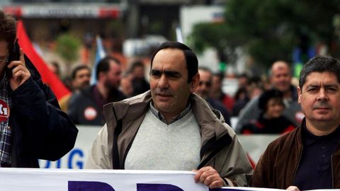 Fernando Solla, en el centro de la imagen, en una manifestacin del 1 de mayo, da del trabajador, en una fotografa de archivo