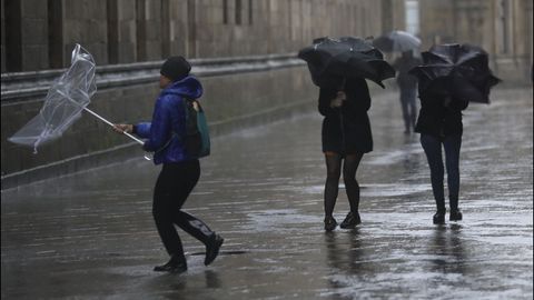 Las consecuencias del temporal de viento y lluvia en Santiago
