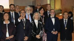 Senn Barro, segundo por la derecha, con los miembros de la Real Academia Galega de Ciencias