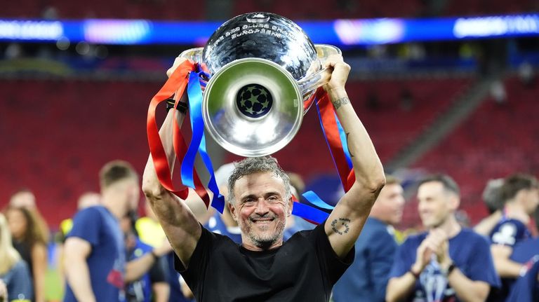 Ya solo Ancelotti supera a Luis Enrique