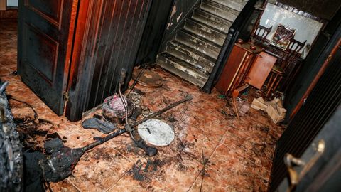 La desbrozadora qued muy daada por el incendio que cost la vida a Rogelio y Eugenia.